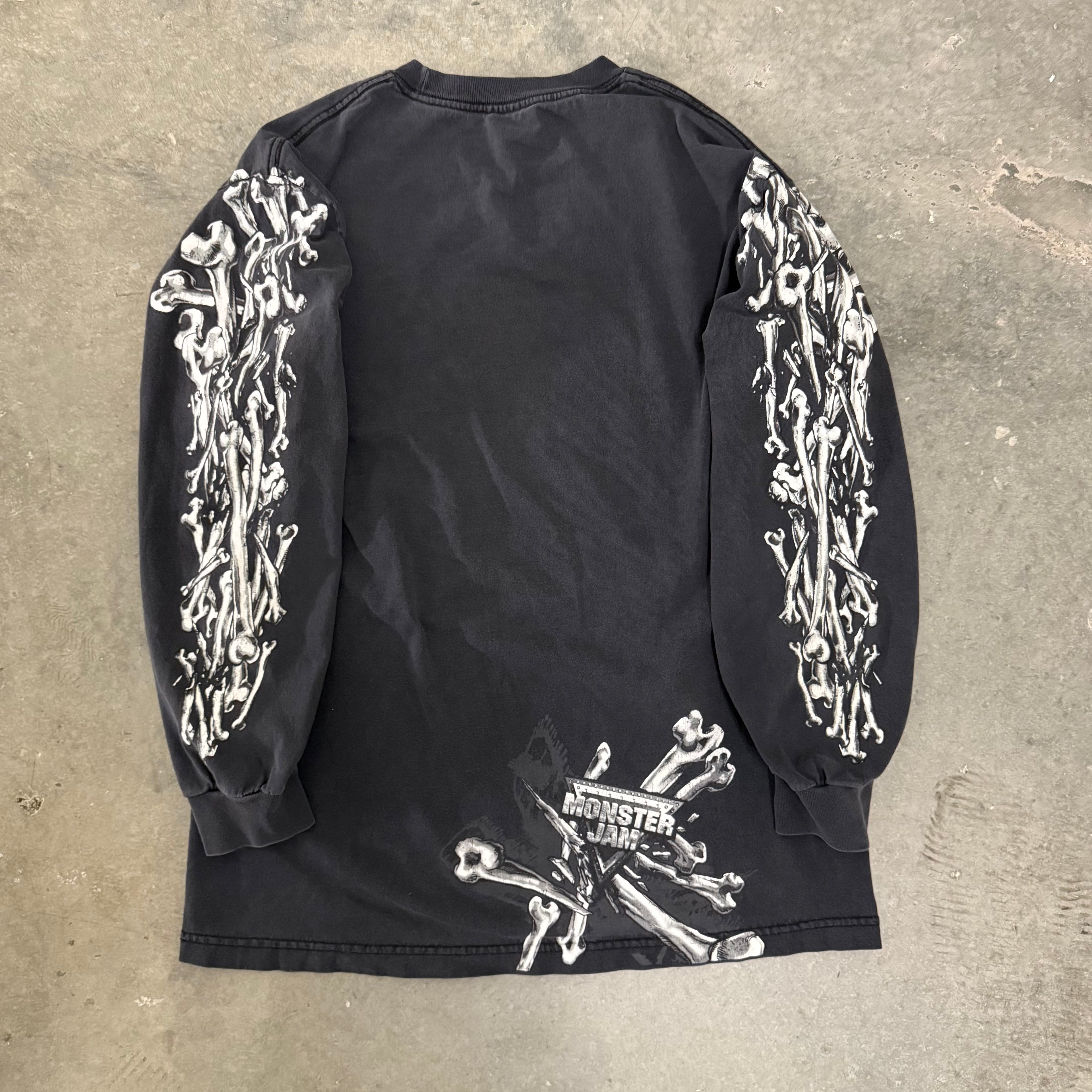Gravedigger “Bad to the Bone” Grail Longsleeve XL