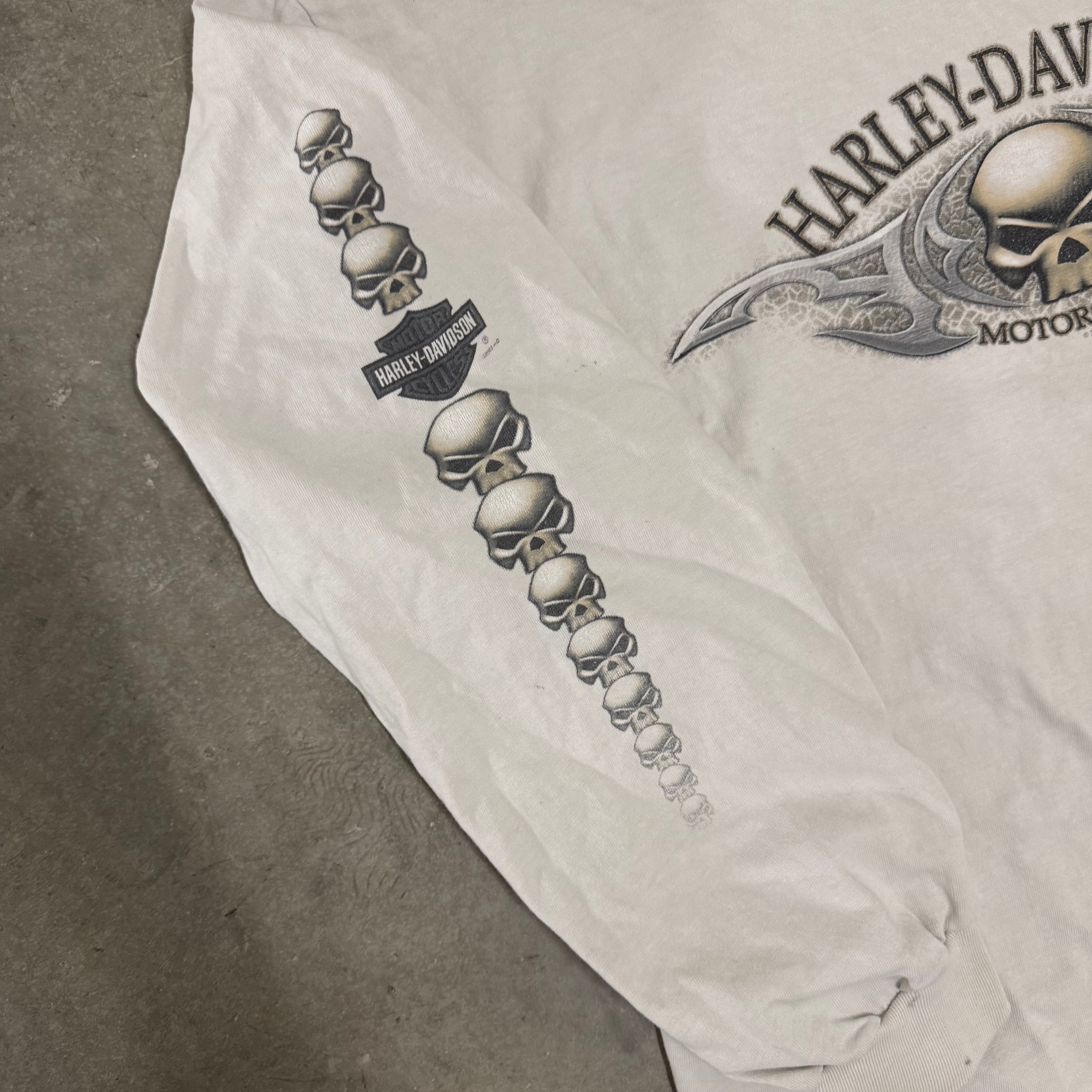 Harley Davidson skull hit long sleeve vintage large