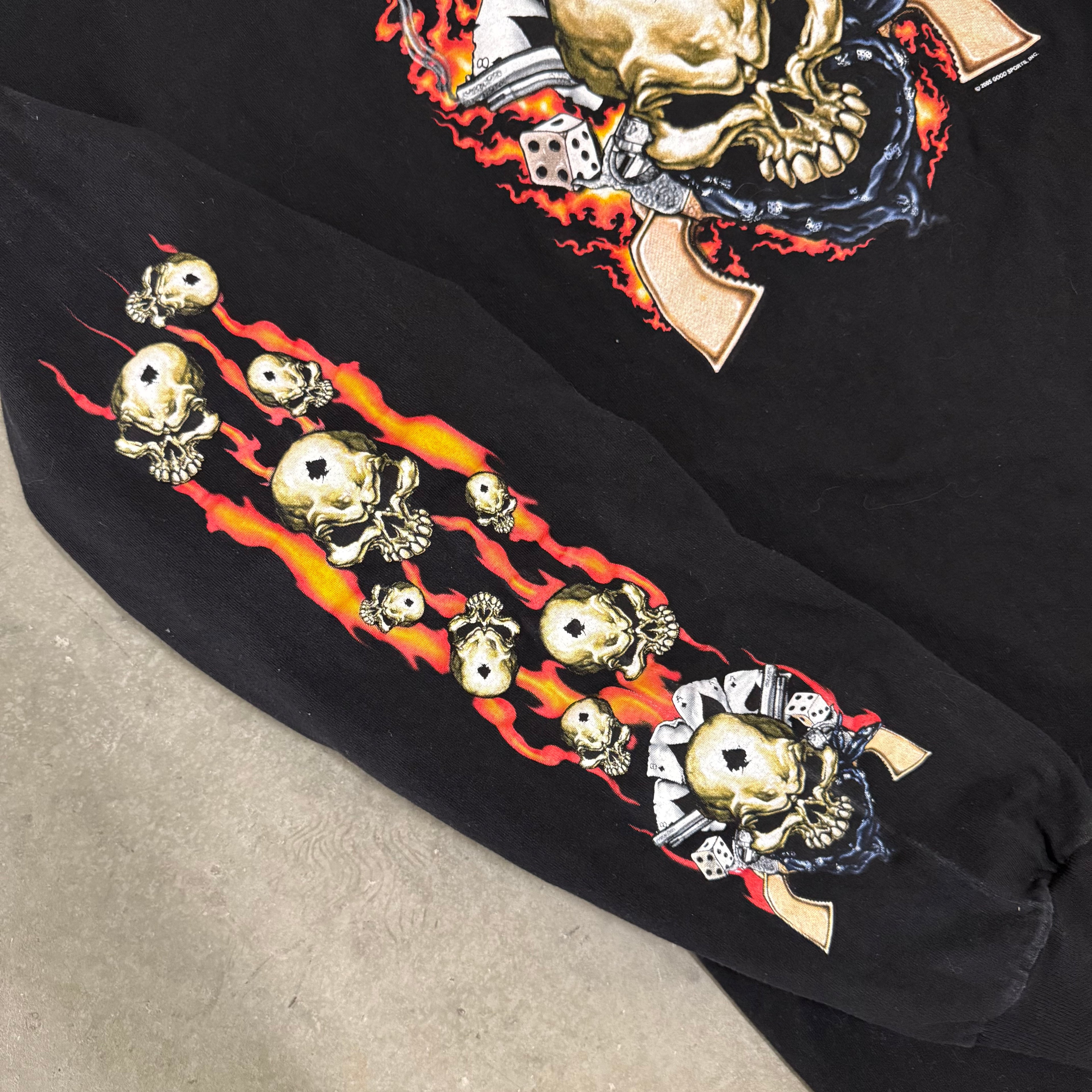 Skull Gun Flame Vintage Y2K long sleeeve XL