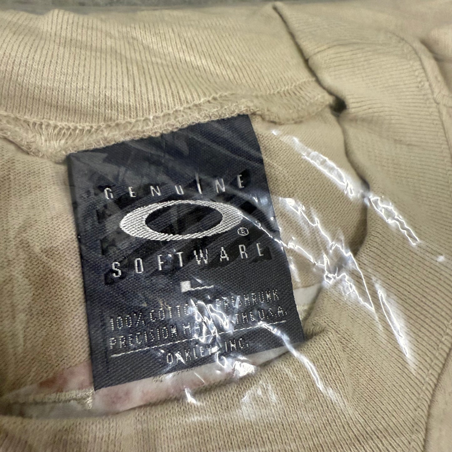DEADSTOCK Oakley software “Sand” T shirt Large