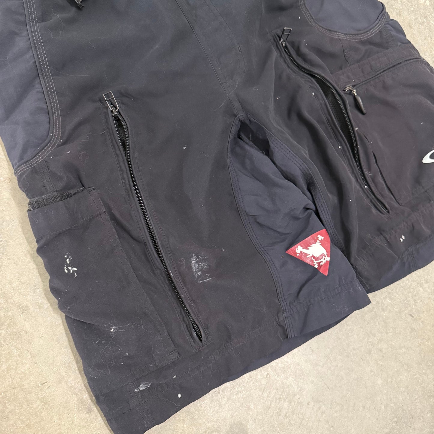 Oakley Software Skull Shorts size Large RARE