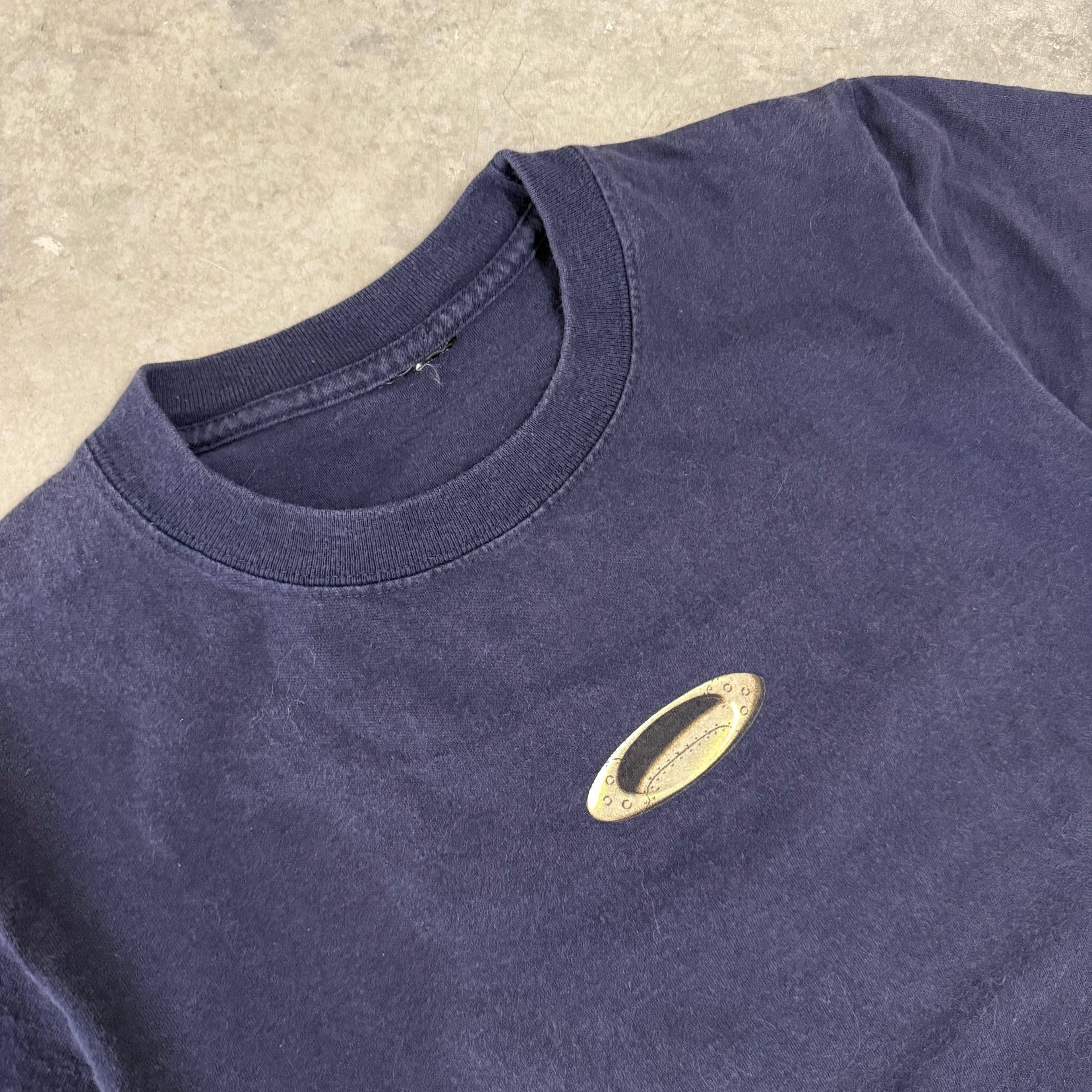 Oakley software “Predator head” blue shirt small